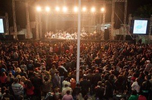 Marcha Pra Jesus leva 40 mil pessoas às ruas de Paranaguá