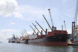 Portos movimentaram 45,5 mi de toneladas em 2014