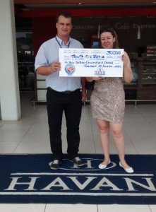 Associação de Pais e Mestres da Escola Eva Cavani recebe R$ 30 mil da Havan